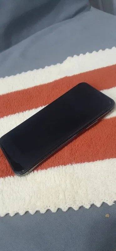 iPhone XS 256 ГБ 2