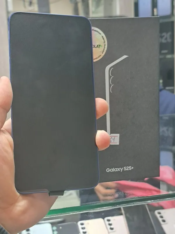 Samsung S25 plus память 12/256GB 1