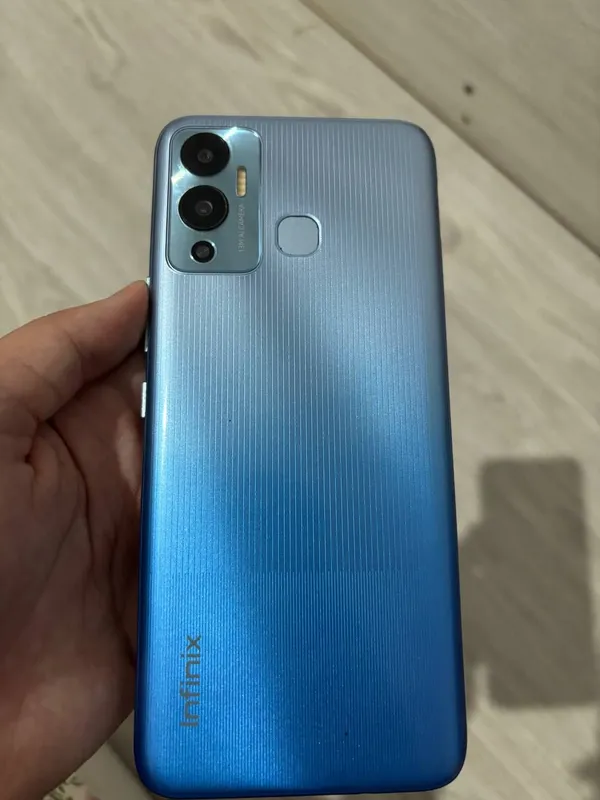 Infinix HOT 12 play 8