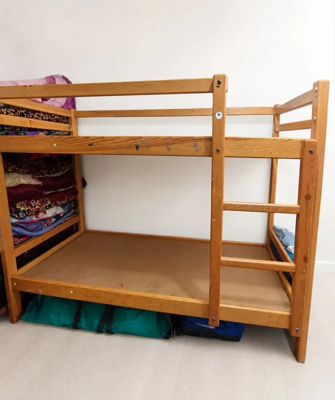 продам двухярусная кровать б/у, 180см /80 см