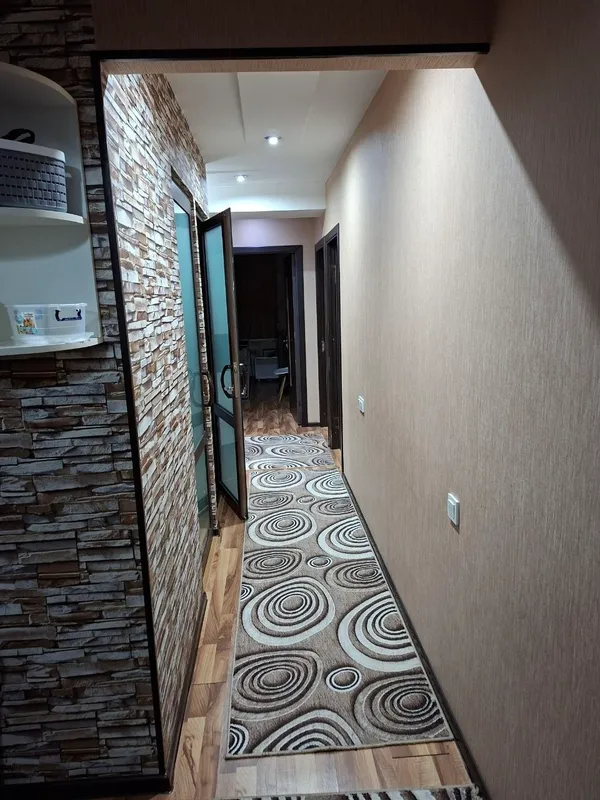 3 xonali kvartira, 66 m2, Yakkasaroy 7