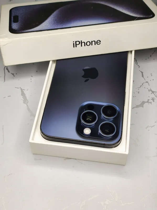 iPhone 15 Pro Max  America — фото 2
