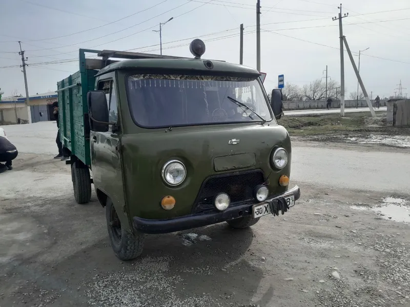 Uaz, bartavoy mashinasi 1982йил Холати алло факат миниш керак прапанд