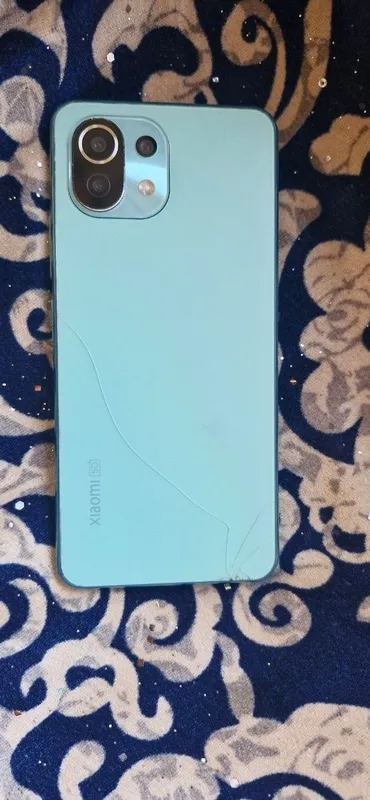 Xiaomi 11 lite 8/128 2