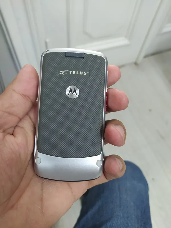 motorola v750 perfectum — фото 3