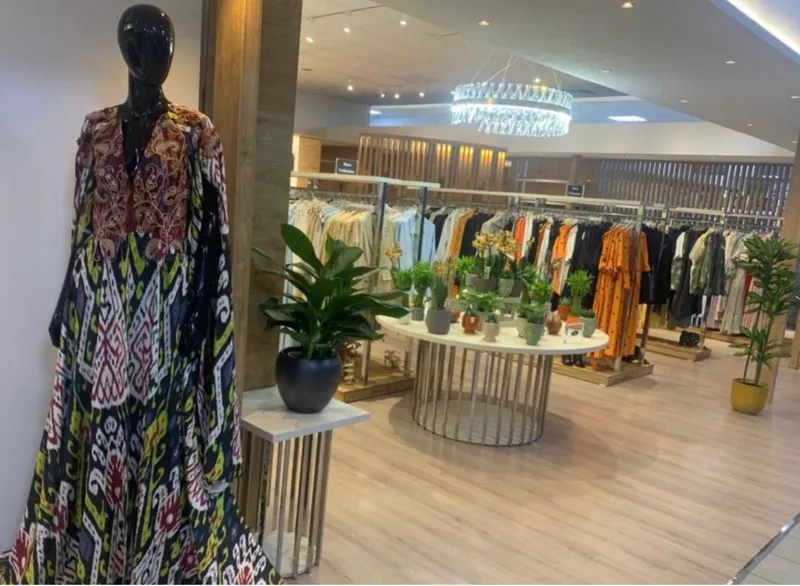 Продается готовый бизнес в ЦУМе!120кв.метров 2