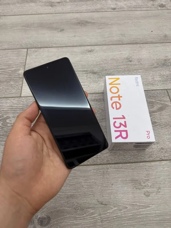 Redmi Not 13R Pro 256 12+4 — фото 3