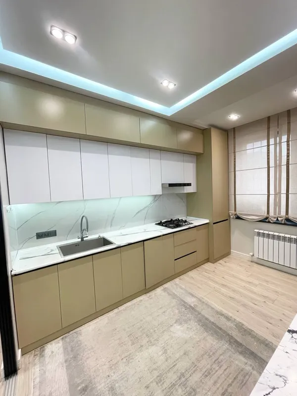 105 m², 3 xonali kvartira sotiladi, Yakkasaroy tumani 8