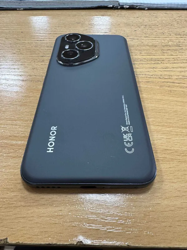 Honor 400 pro 12/512 gb 3 Honor 400 pro 12/512 gb 3
