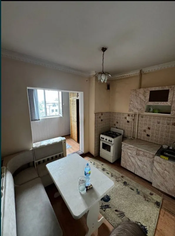 Yunsobod 19 2 xonali uyni 1xonasi ijaraga beriladi 4