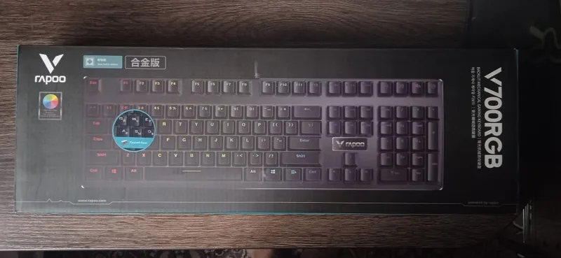 Продаю новую клавиатуру Rapoo V700RGB