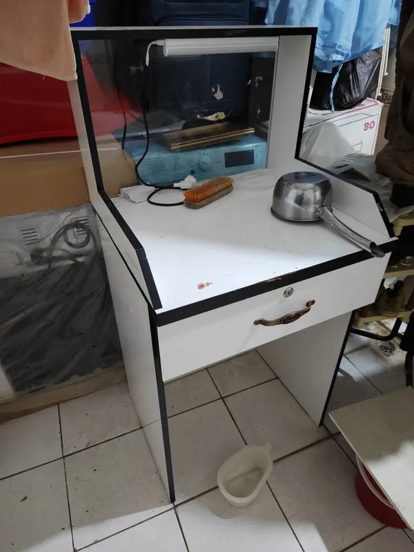 Bolalar uchun dars qiladigan parta