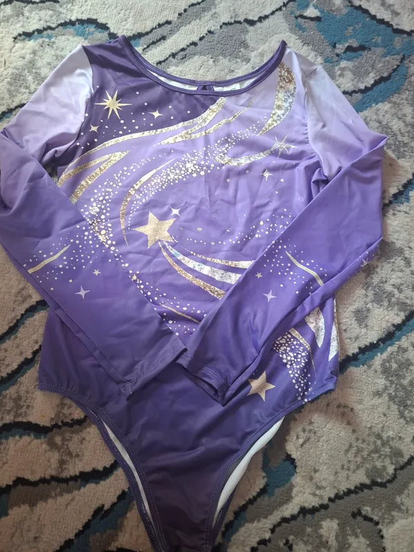 Gimnastika maykasi. Gimnastika kiyimi 2