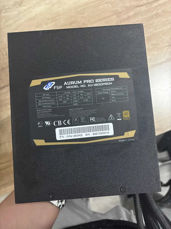 Блок питания FSP Aurum Pro 1200W 80+ Gold / AU-1200PROH 2