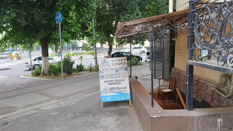 Первая линия! Сдается в аренду нежилое помещение в центре города.