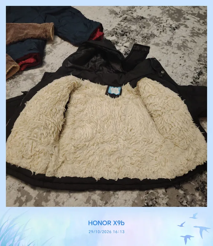 2 yoshdan 5 yoshgacha bo‘lgan bolalar uchun turli kurtkalar. 4