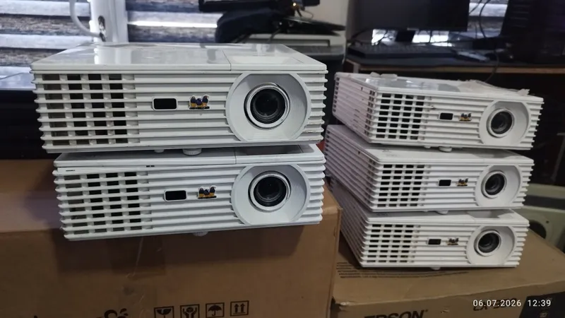 Проектор ViewSonic 1