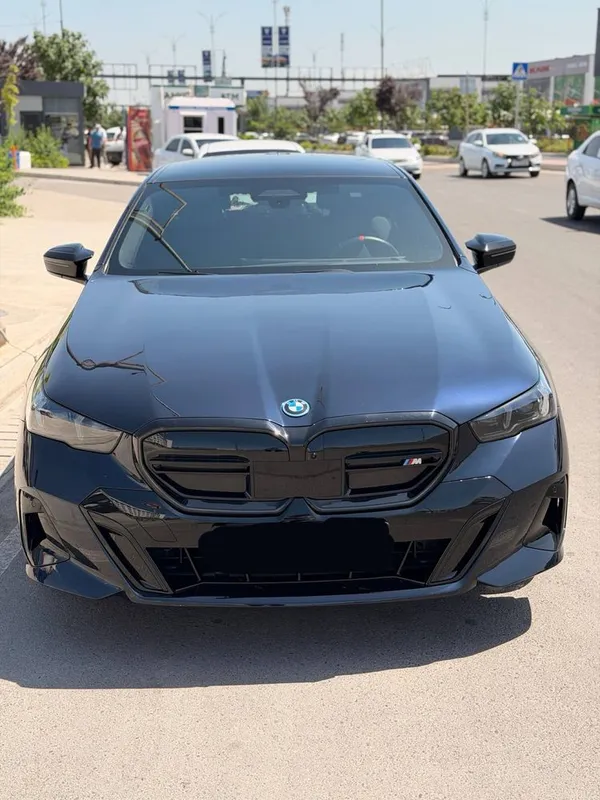 Bmw i5 m60 amerikanskiy zborka 2024/2025 yili — фото 4