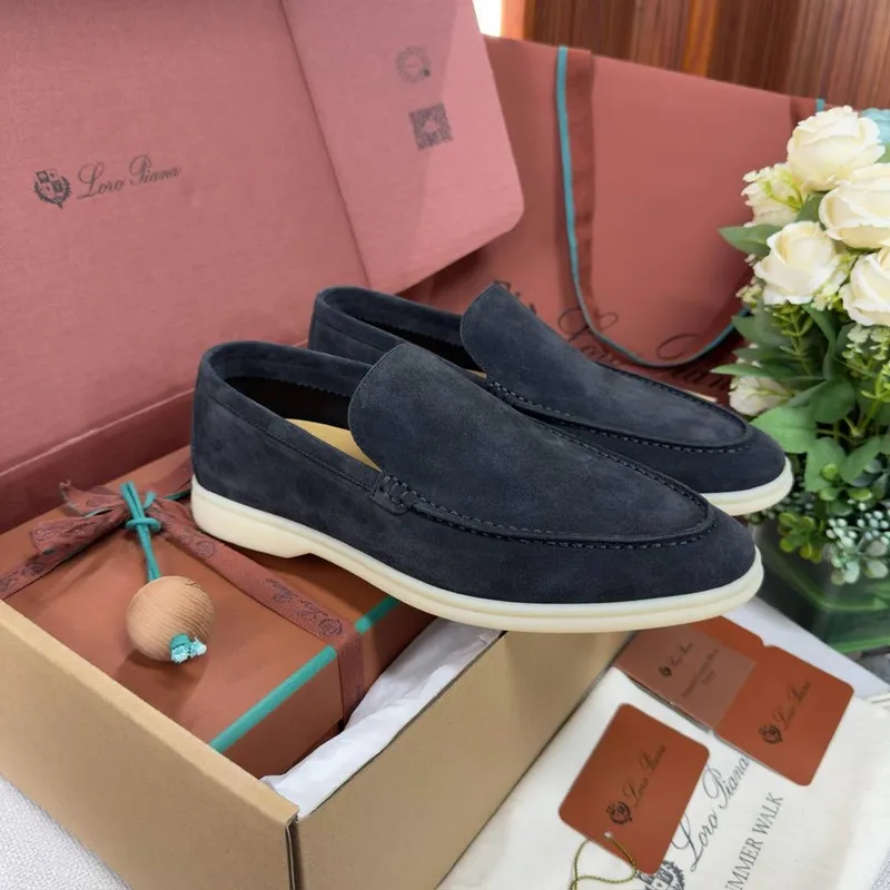 LORO PIANA SUMMER WALK