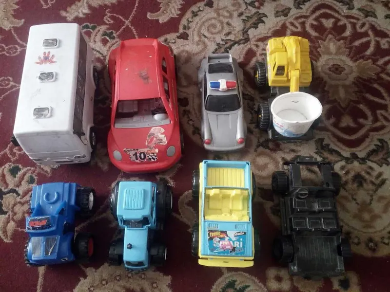 Продаю игрушечные машинки — фото 3