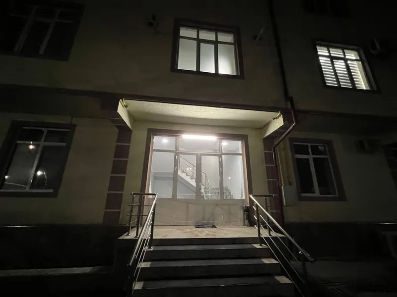 Аренда под офис 40кв.м 2 минут от метро Айбек! 25$ за м2 1000у.е — фото 4