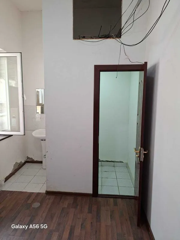 Navoiy shahrida noturar bino sotiladi 4