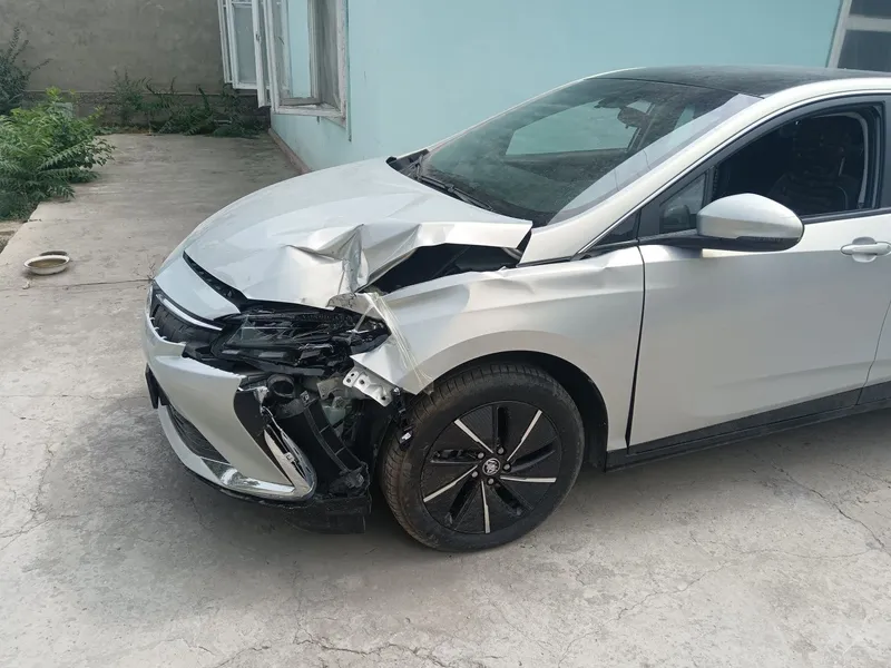 Buick velite6 аварийная 3 Buick velite6 аварийная 3