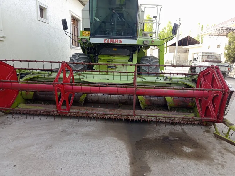 Claas dominator 130 2 Claas dominator 130 2