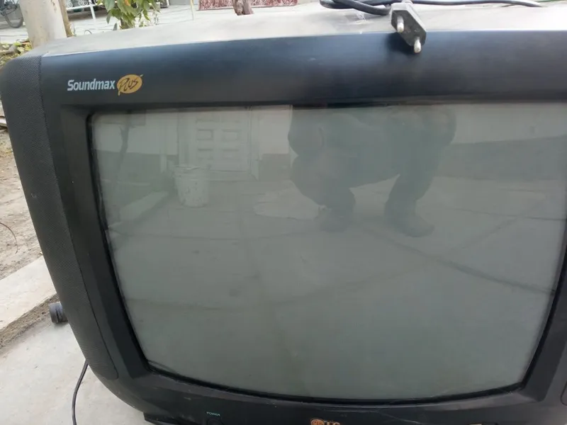 Телевизор+пилесос 3