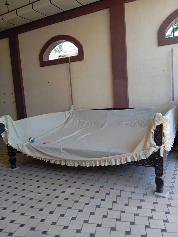 Tapchan kravat soʻri sotiladi