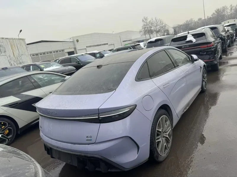 BYD Seal 650km Smart | 2025 yil | 6000km | Rodnoy — фото 1