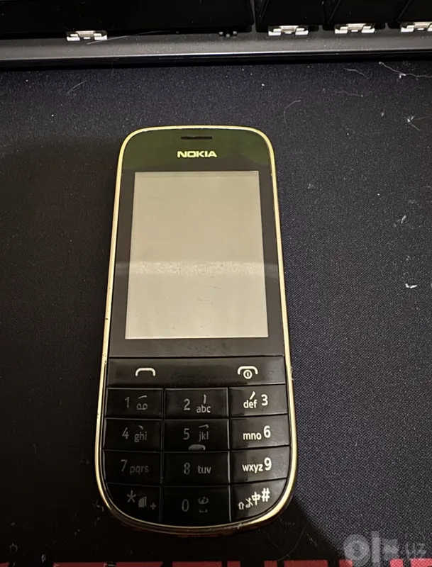 Nokia 202 yaxshi holatda, zavodniki 3 Nokia 202 yaxshi holatda, zavodniki 3