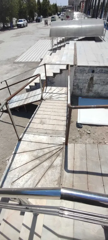 Pandus sotiladi tayyor temirdan