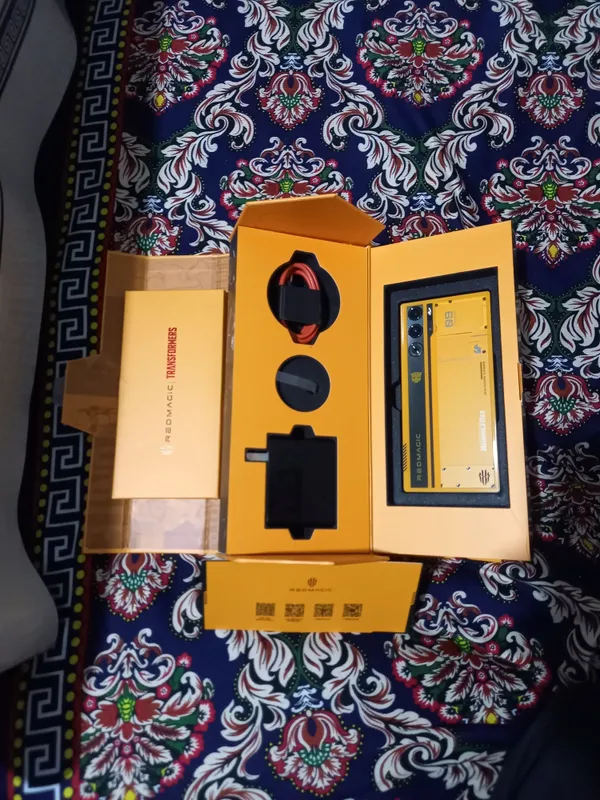 Red Magic 9 Pro Plus (Bumblebee Edition) Global 1 Red Magic 9 Pro Plus (Bumblebee Edition) Global 1