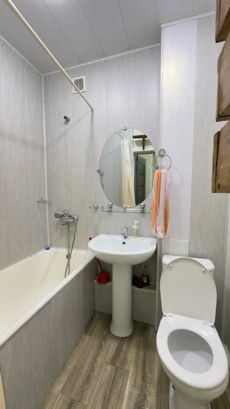 Продам квартиру на Ц-1 Бибигон 1/3/4, кирпич 43 м² — фото 7