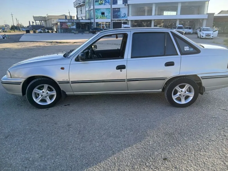 Nexia 1 sotiladi. Holati yaxshi 4