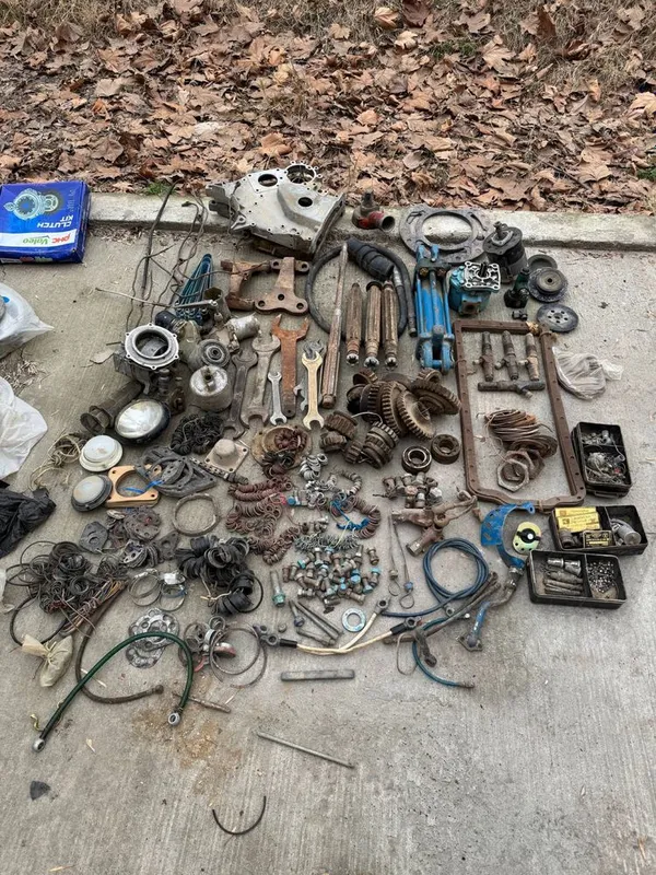 Traktor zapchastlari sotiladi 2 Traktor zapchastlari sotiladi 2