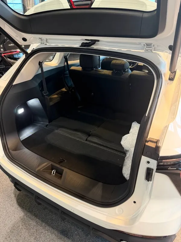 Kaiyi x7 Hybrid: 7 örindiqli, 5litr/100km 8
