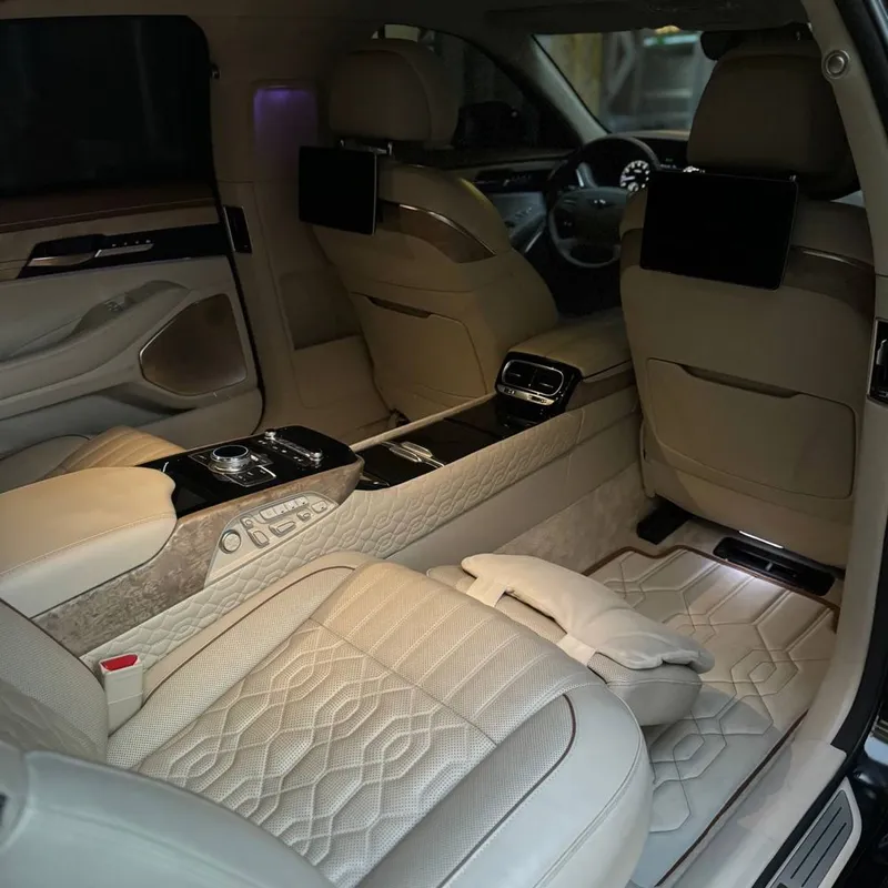 Genesis G90 Hi limousine 4 Genesis G90 Hi limousine 4
