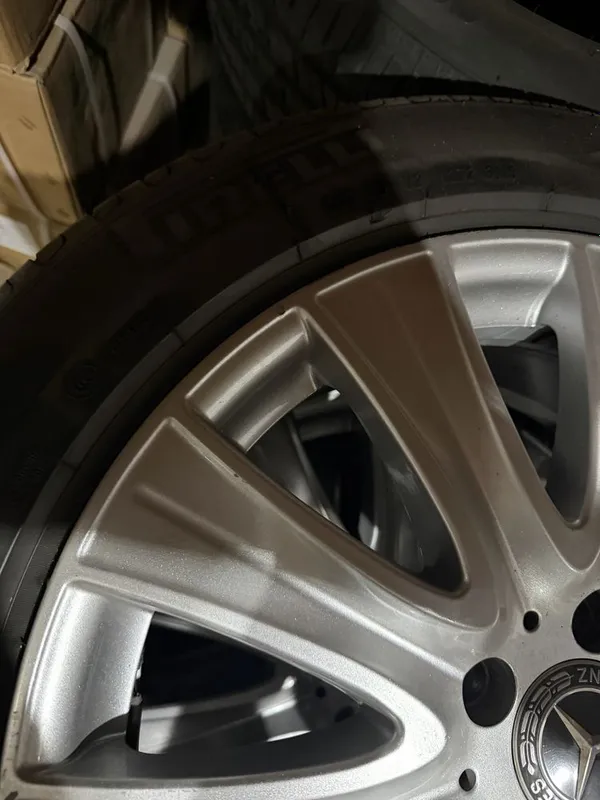 Mers w222 original diska va pirelli runflat balonlari sotiladi — фото 3