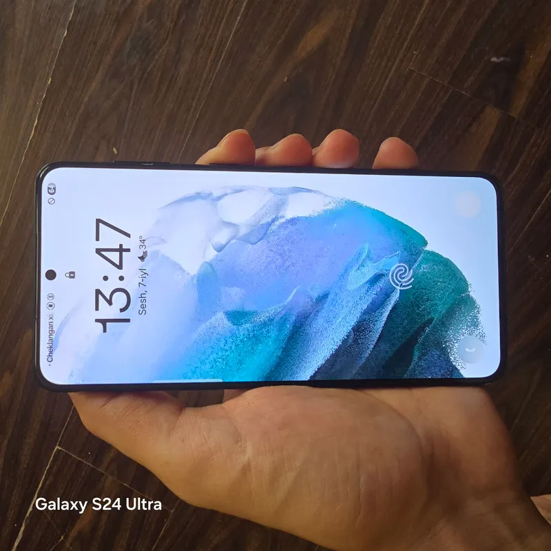 Samsung S21 plus 7