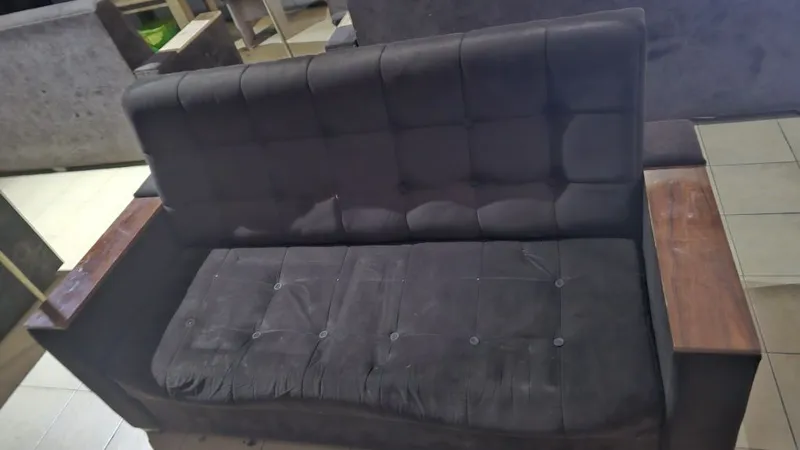 12ta divan bor kichkinasi 800ming kattasi 1million dan 1