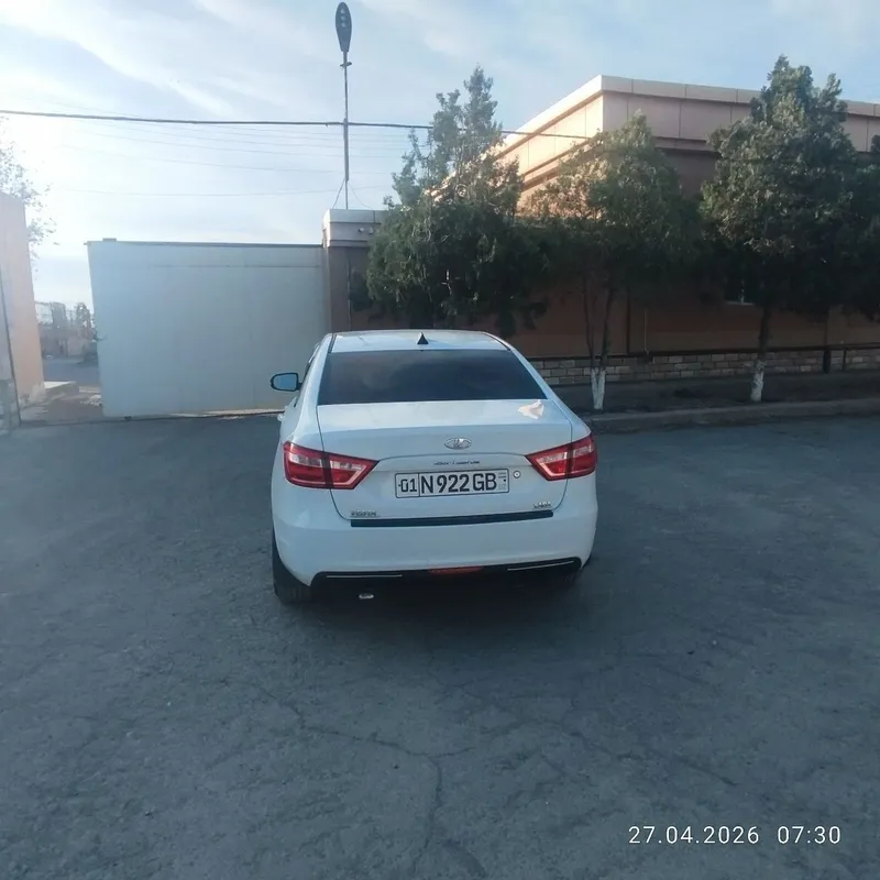 Lada vesta 2016 sedan 1