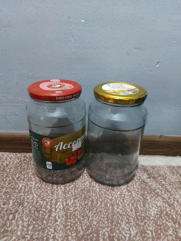Banka 1litr 2ta, 700ml 5ta ,400 ml 6ta 2