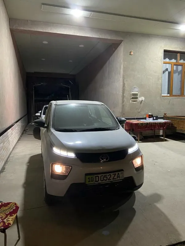 Elektro mobil HOANN