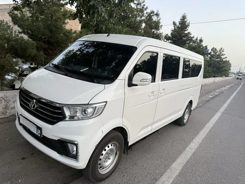 Changan miniven v7