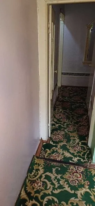 2-комнатная квартира, 60 м², 1/4 этаж (вторичка), Учтепа, квартал-13, метро Чиланзар 4