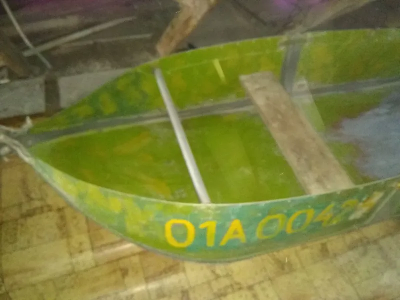 qayiqlar, ov uchun chuchalalar, qurol seyfi, gilzalar 5 qayiqlar, ov uchun chuchalalar, qurol seyfi, gilzalar 5