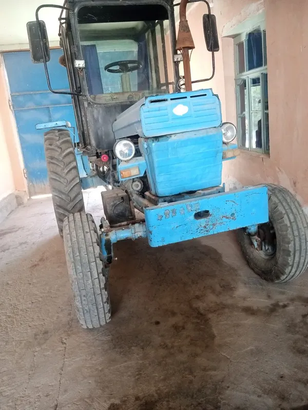 Traktor t28 sotiladi 1 Traktor t28 sotiladi 1