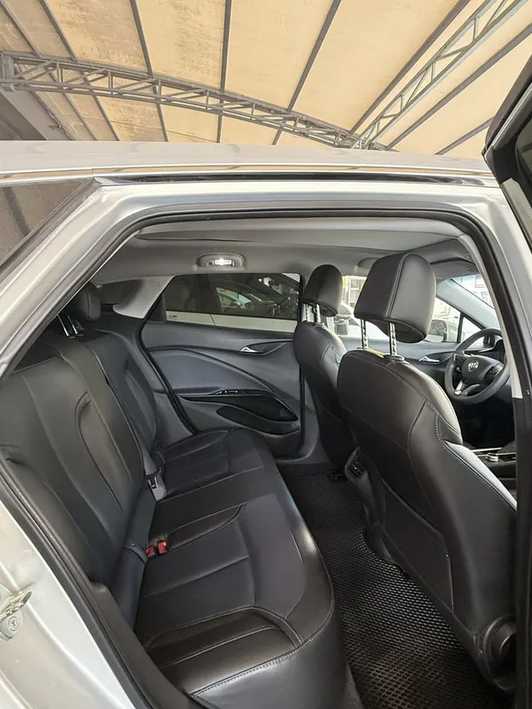 Buick avtomobil sotiladi 4